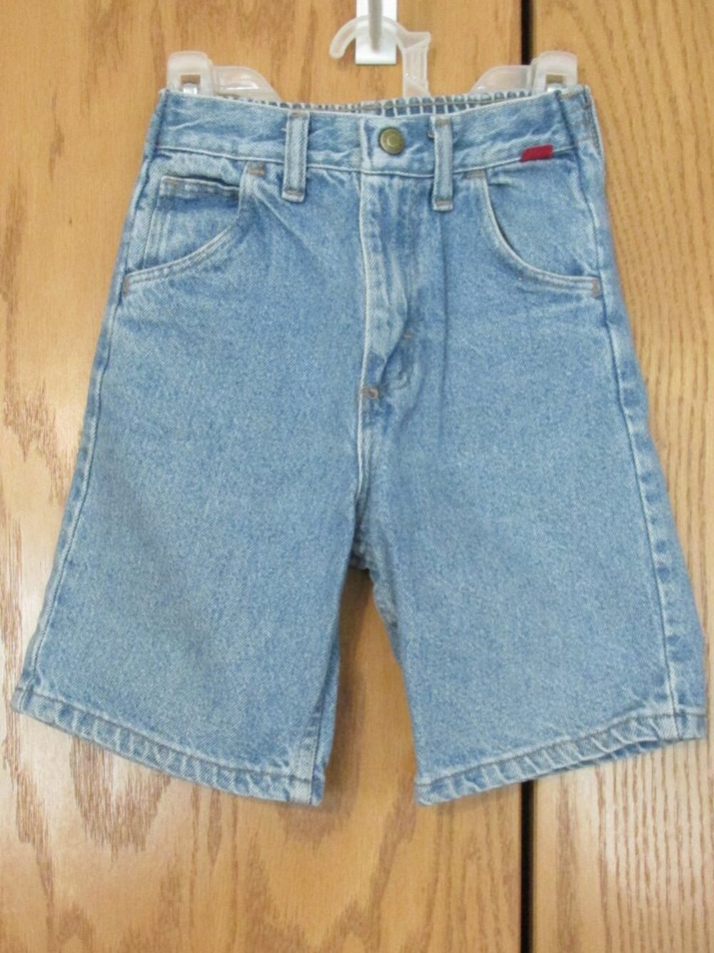 WRANGLER BOY'S SIZE 7 JEANS SHORTS MED BLUE STONE WASHED DENIM USA MADE